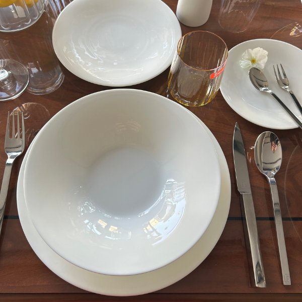 Linea Bone China Neve 18 pezzi Servizio Piatti 18 Pezzi con Piatto Fondo - Linea Bone China Neve - immagine 1